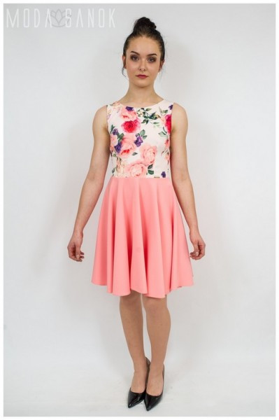 Wiosna za oknem, wiosna w szafie: Fotogaleria z pokazu nowej kolekcji w ModaSanok