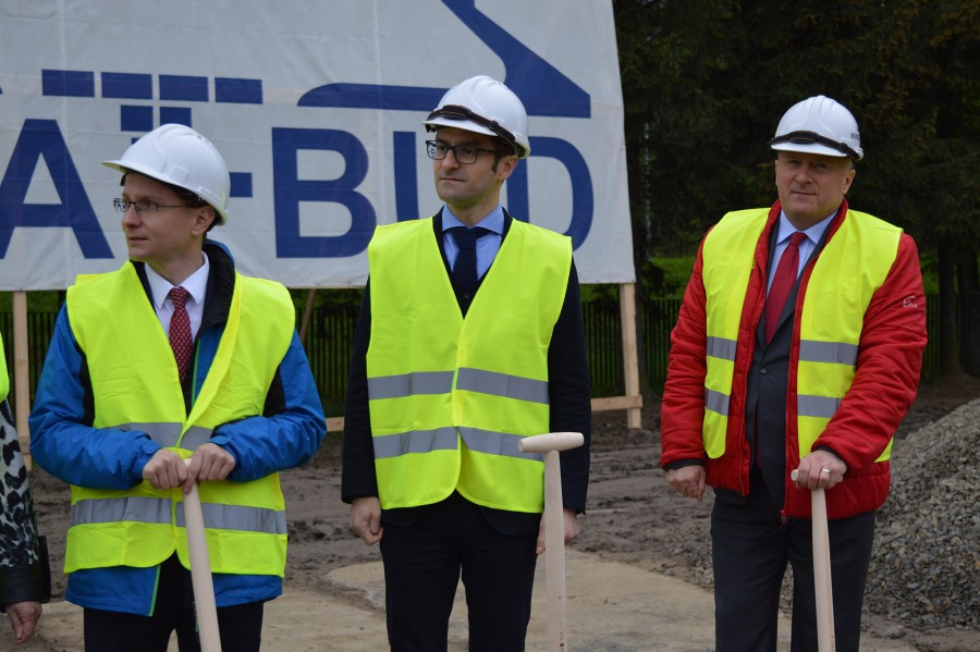 Ruszyła budowa sanockich basenów [ZDJĘCIA, WIDEO]