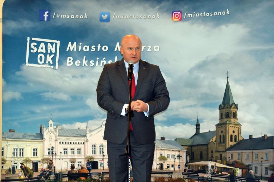 Ruszyła budowa sanockich basenów [ZDJĘCIA, WIDEO]