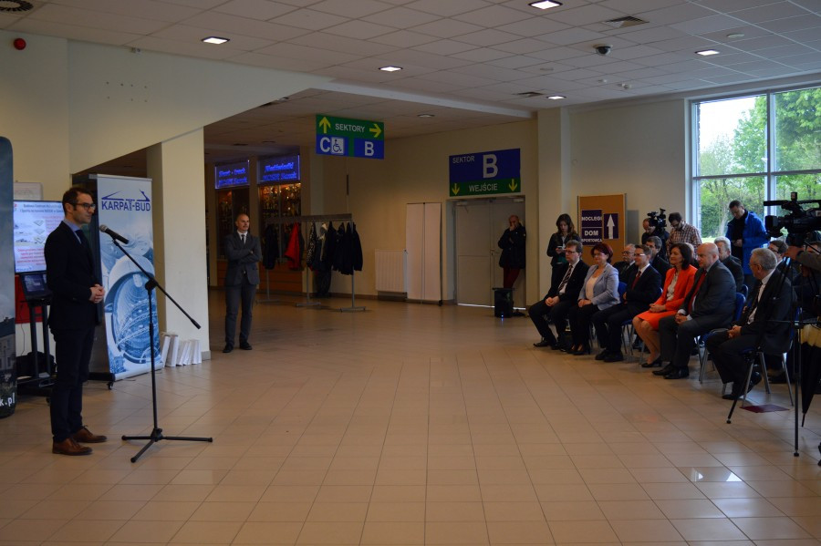 Ruszyła budowa sanockich basenów [ZDJĘCIA, WIDEO]