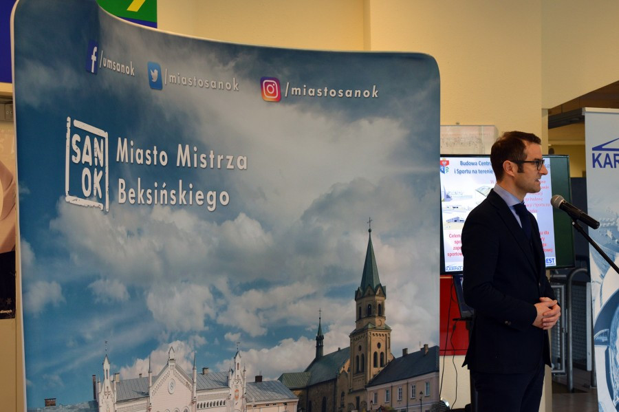 Ruszyła budowa sanockich basenów [ZDJĘCIA, WIDEO]