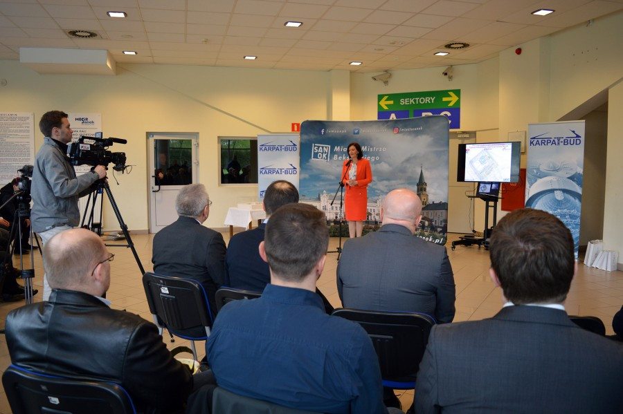 Ruszyła budowa sanockich basenów [ZDJĘCIA, WIDEO]