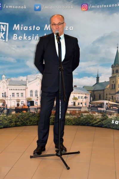 Ruszyła budowa sanockich basenów [ZDJĘCIA, WIDEO]