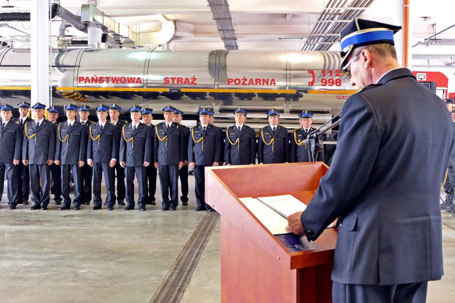 Nominacje, awanse i odznaczenia. Dzień strażaka w sanockiej komendzie [ZDJĘCIA]