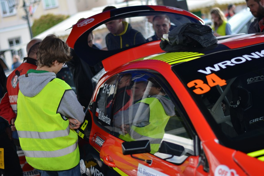 Wielkie ściganie w Załużu