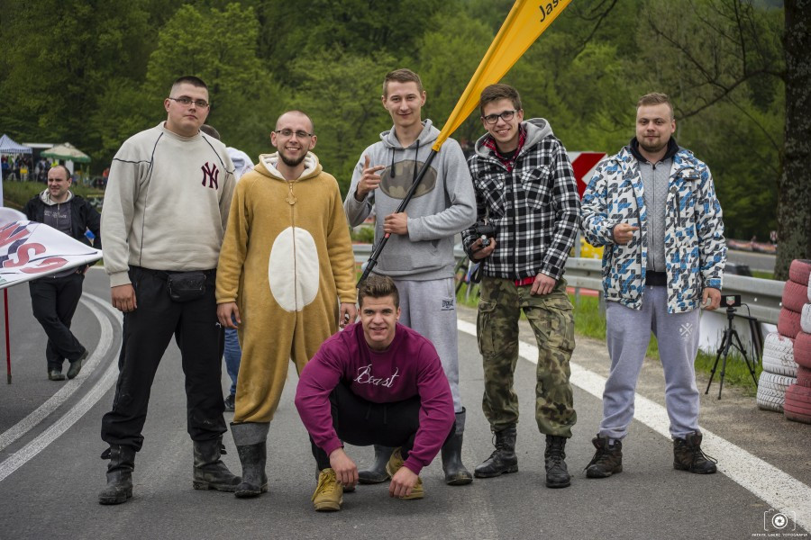 Wyścigowy weekend w Załużu [FOTORELACJA]
