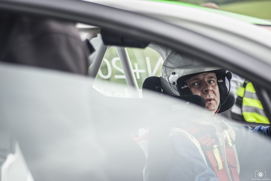 Wyścigowy weekend w Załużu [FOTORELACJA]