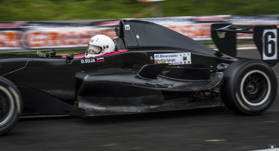 Wyścigowy weekend w Załużu [FOTORELACJA]