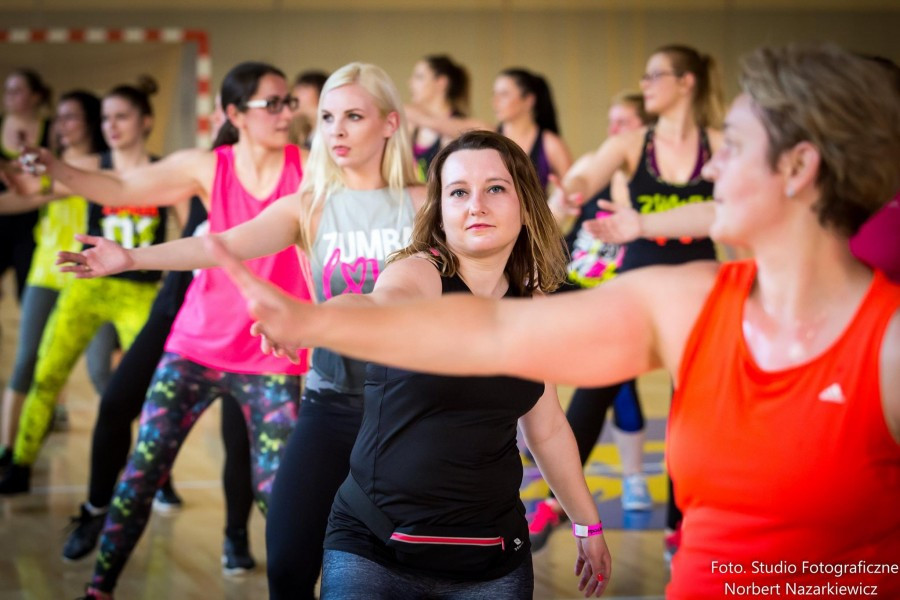 Zumba porwała do tańca [ZDJĘCIA]