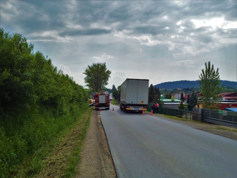 Czołówka na Okulickiego. Ciężko rany mężczyzna [FOTORELACJA]