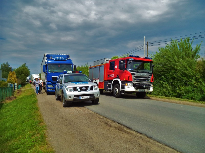 Czołówka na Okulickiego. Ciężko rany mężczyzna [FOTORELACJA]