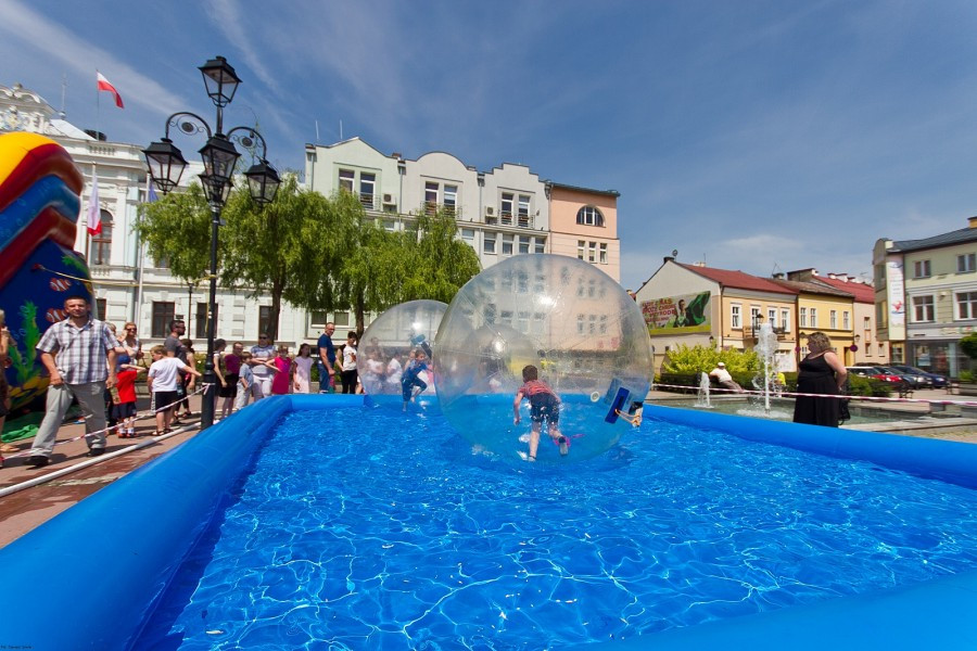 Moc atrakcji podczas Dnia Dziecka na sanockim rynku [FOTORELACJA]