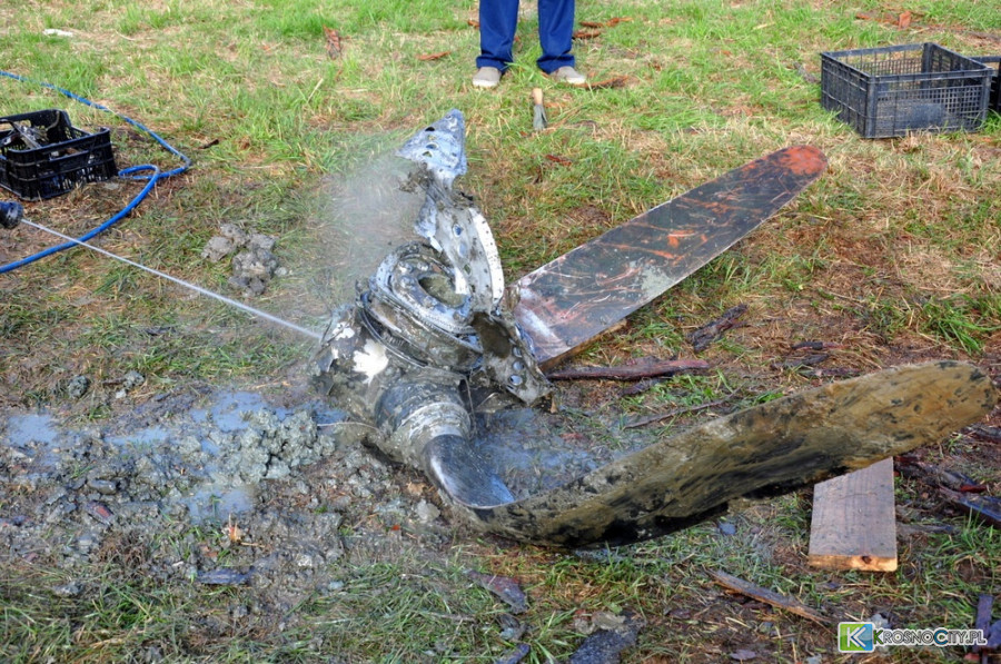 Messerschmitt rozbił się pod Krosnem. Jakie tajemnice skrywa ziemia? [ZDJĘCIA]