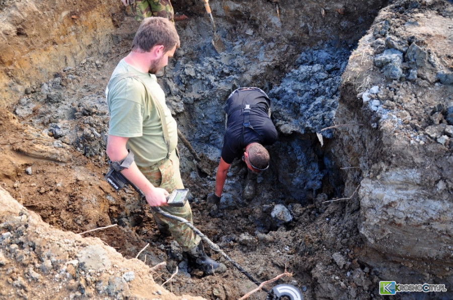 Messerschmitt rozbił się pod Krosnem. Jakie tajemnice skrywa ziemia? [ZDJĘCIA]