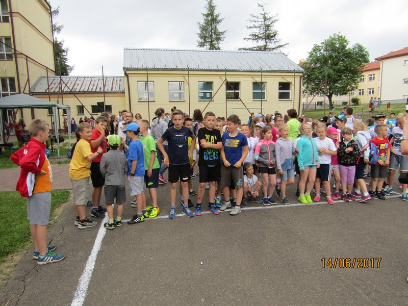 Piknik sportowo-rekreacyjny w SP2 [ZDJĘCIA]