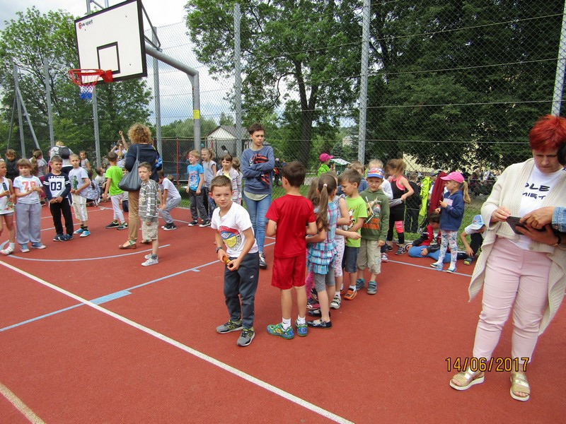 Piknik sportowo-rekreacyjny w SP2 [ZDJĘCIA]