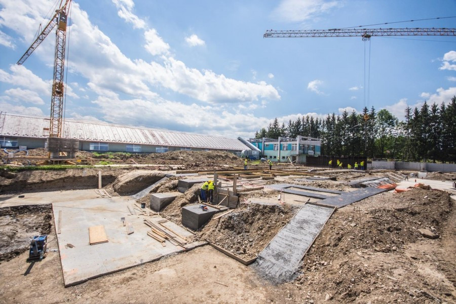 Zobacz, jak powstaje sanocki basen [ZDJĘCIA]