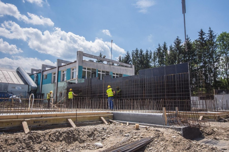 Zobacz, jak powstaje sanocki basen [ZDJĘCIA]