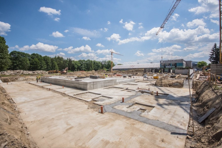 Zobacz, jak powstaje sanocki basen [ZDJĘCIA]