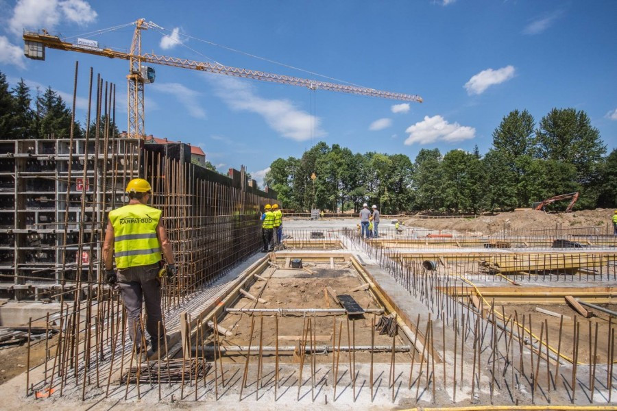 Zobacz, jak powstaje sanocki basen [ZDJĘCIA]