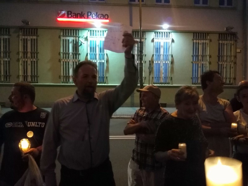 Tłum w obronie sądów w Sanoku [ZDJĘCIA]