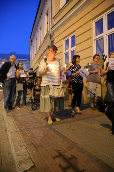 Kolejny dzień protestów pod sądem [OBSZERNA FOTORELACJA]