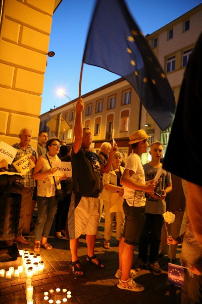 Kolejny dzień protestów pod sądem [OBSZERNA FOTORELACJA]
