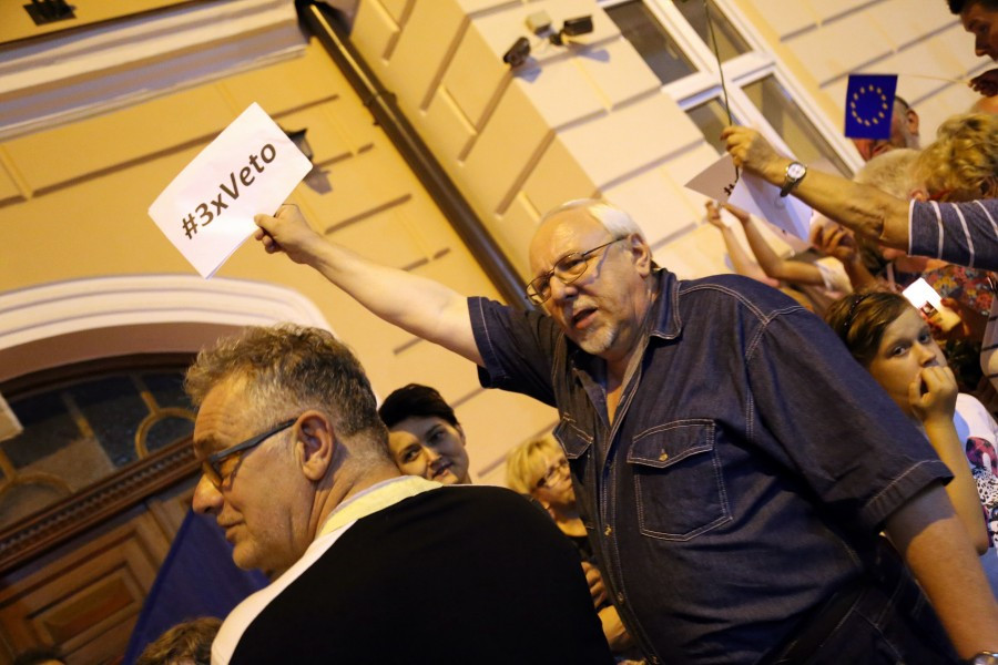 Kolejny dzień protestów pod sądem [OBSZERNA FOTORELACJA]