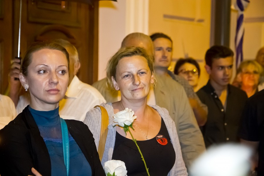 Incydent przed sądem w Sanoku. W protestujących poleciały jajka [FOTORELACJA, WIDEO]