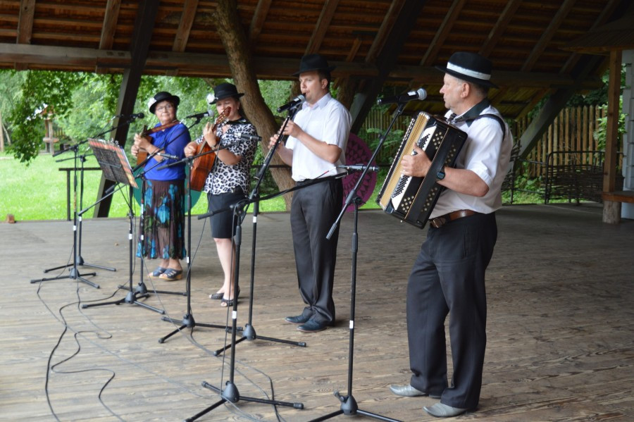 Polonusi dali popis w skansenie [FOTORELACJA]