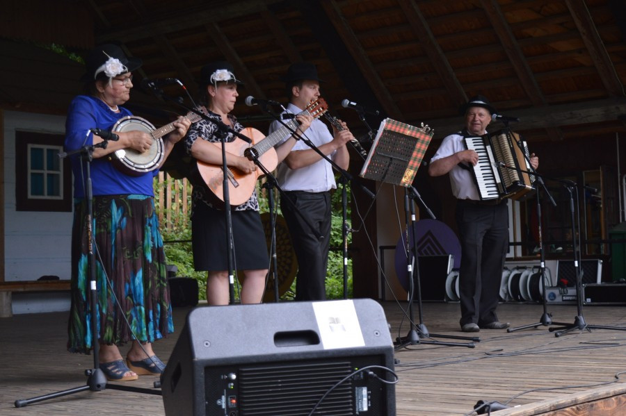 Polonusi dali popis w skansenie [FOTORELACJA]