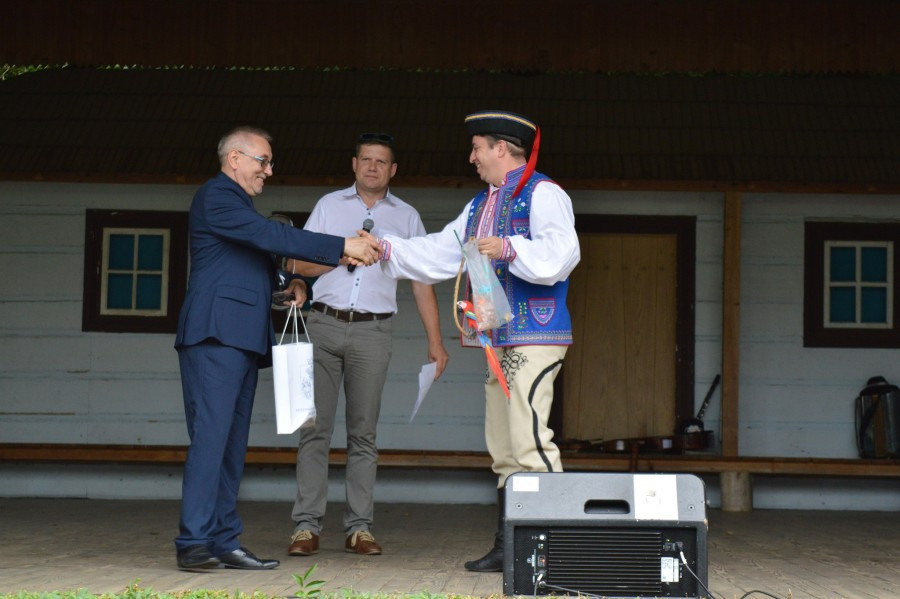 Polonusi dali popis w skansenie [FOTORELACJA]