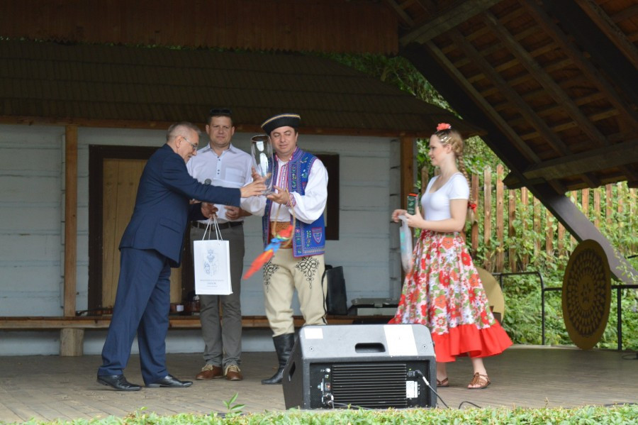 Polonusi dali popis w skansenie [FOTORELACJA]
