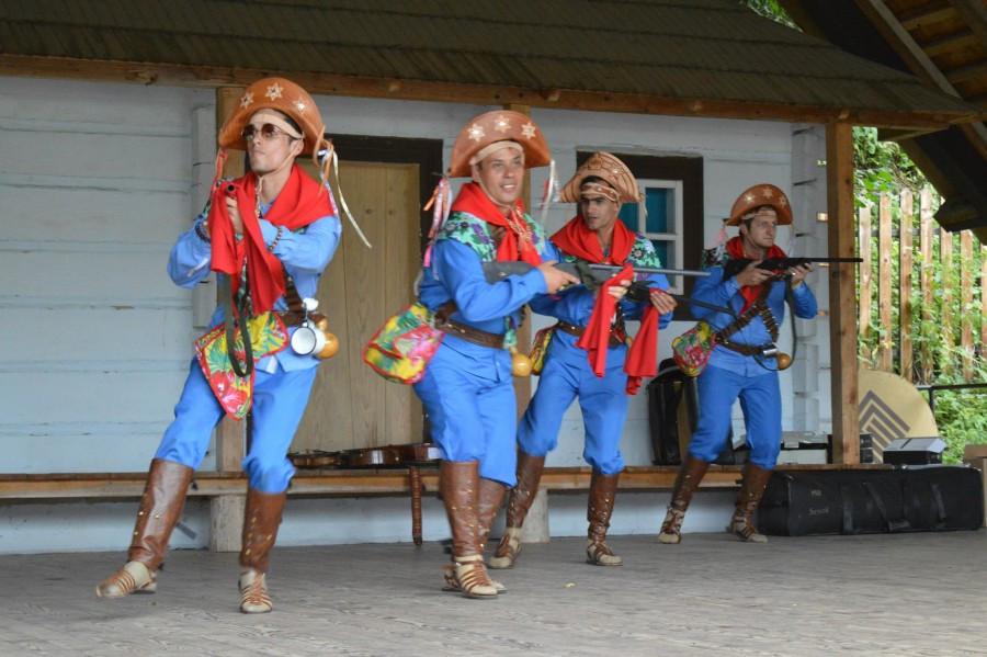 Polonusi dali popis w skansenie [FOTORELACJA]