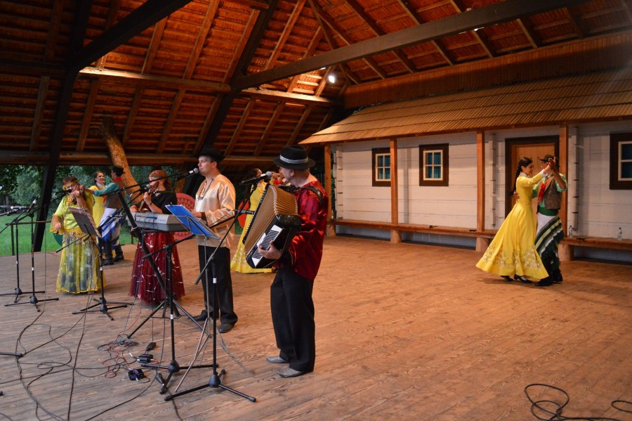 Polonusi dali popis w skansenie [FOTORELACJA]