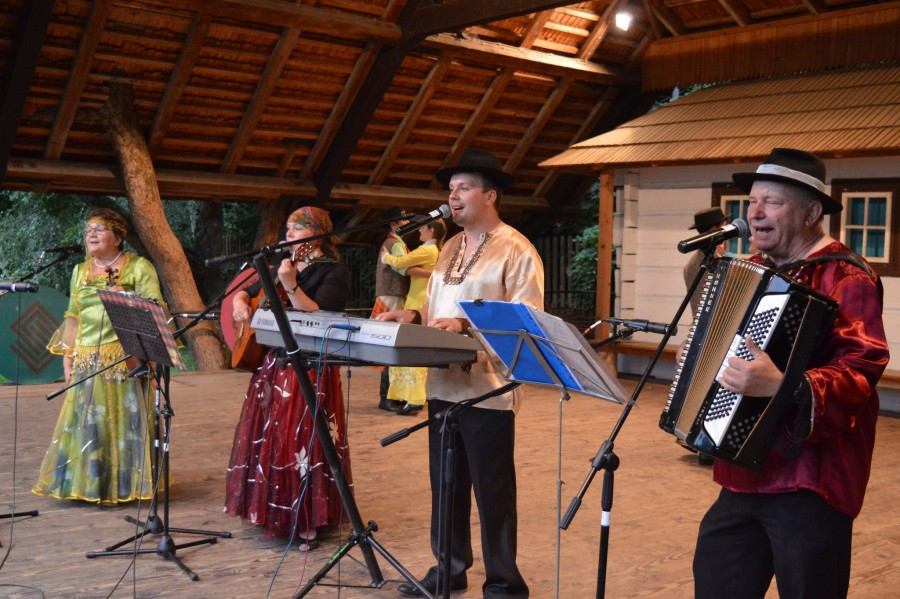 Polonusi dali popis w skansenie [FOTORELACJA]