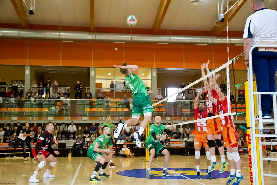 TSV Sanok przegrał z Krispolem Września [RETRANSMISJA, ZDJĘCIA, OPINIE]