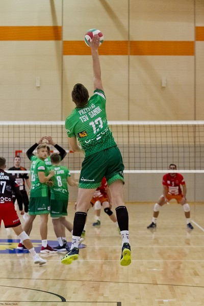 TSV Sanok przegrał z Krispolem Września [RETRANSMISJA, ZDJĘCIA, OPINIE]