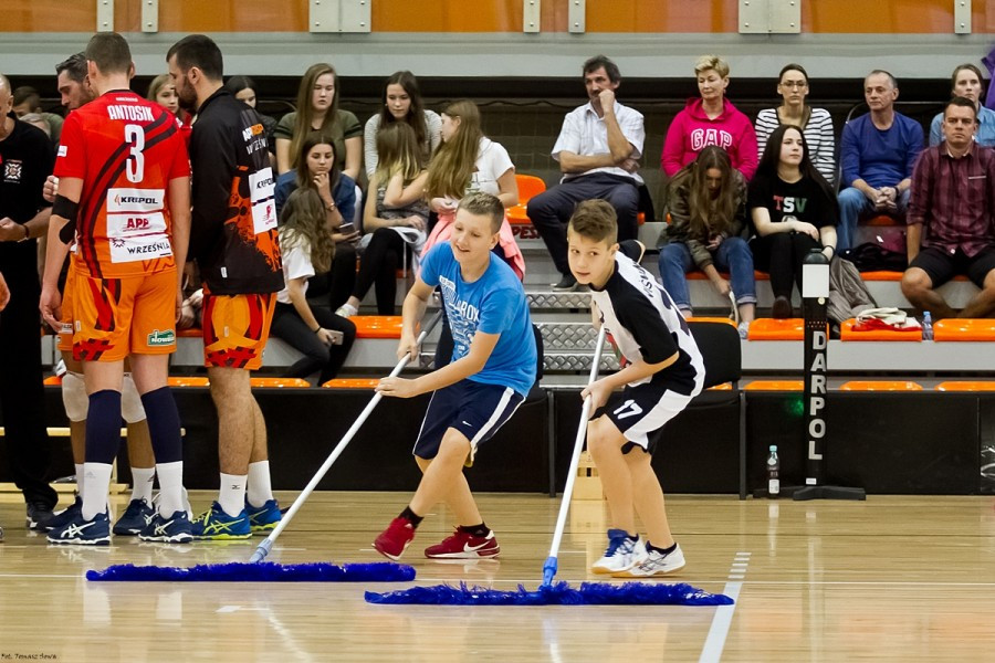 TSV Sanok przegrał z Krispolem Września [RETRANSMISJA, ZDJĘCIA, OPINIE]