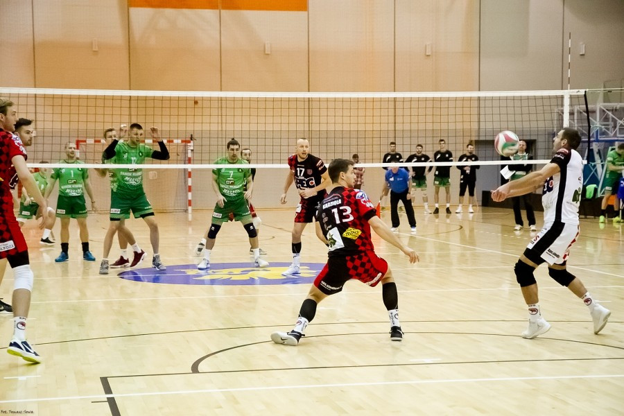 Ważne punkty TSV Sanok w meczu z KPS-em Siedlce [RETRANSMISJA, SKRÓT MECZU, FOTORELACJA]