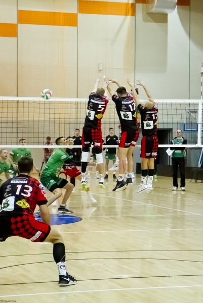 Ważne punkty TSV Sanok w meczu z KPS-em Siedlce [RETRANSMISJA, SKRÓT MECZU, FOTORELACJA]