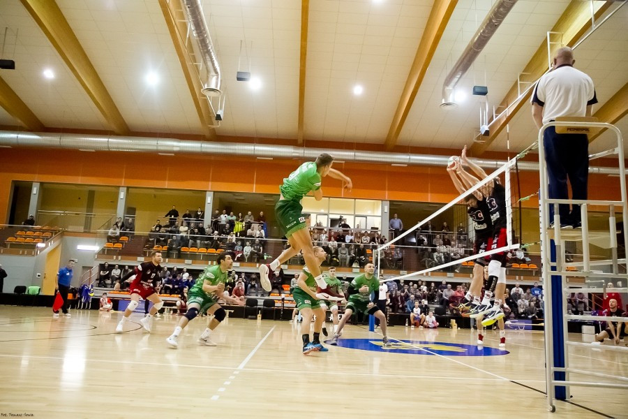 Ważne punkty TSV Sanok w meczu z KPS-em Siedlce [RETRANSMISJA, SKRÓT MECZU, FOTORELACJA]