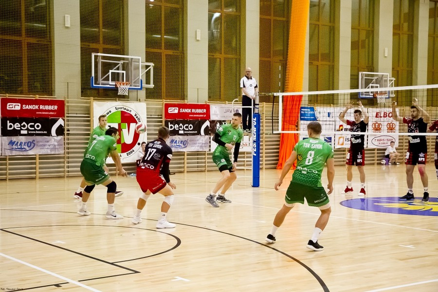 Ważne punkty TSV Sanok w meczu z KPS-em Siedlce [RETRANSMISJA, SKRÓT MECZU, FOTORELACJA]