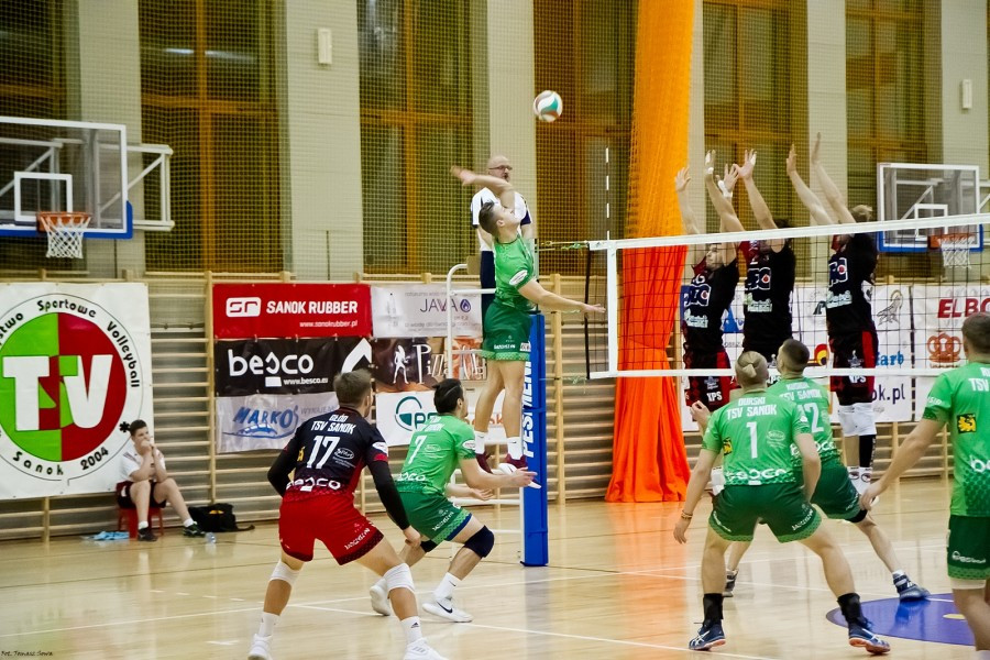 Ważne punkty TSV Sanok w meczu z KPS-em Siedlce [RETRANSMISJA, SKRÓT MECZU, FOTORELACJA]