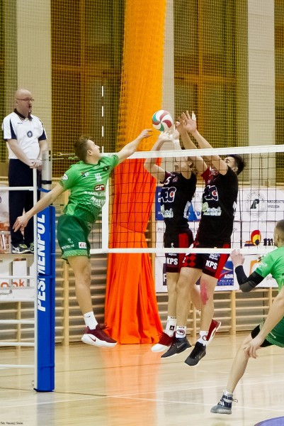 Ważne punkty TSV Sanok w meczu z KPS-em Siedlce [RETRANSMISJA, SKRÓT MECZU, FOTORELACJA]