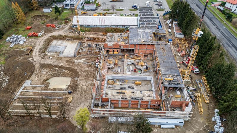 Basen z lotu ptaka [NOWE ZDJĘCIA]