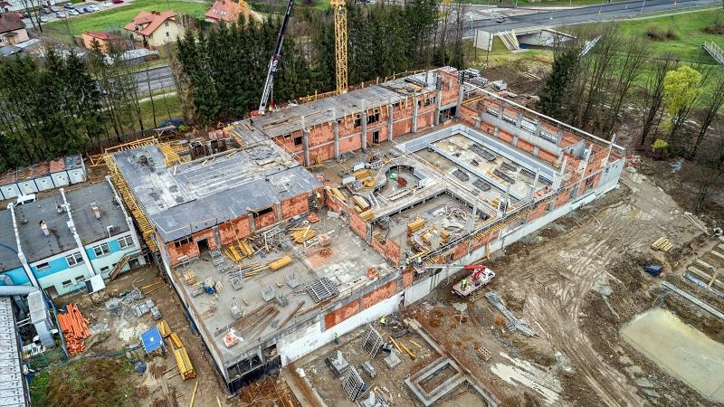 Basen z lotu ptaka [NOWE ZDJĘCIA]