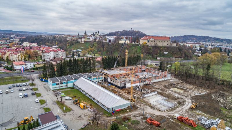 Basen z lotu ptaka [NOWE ZDJĘCIA]