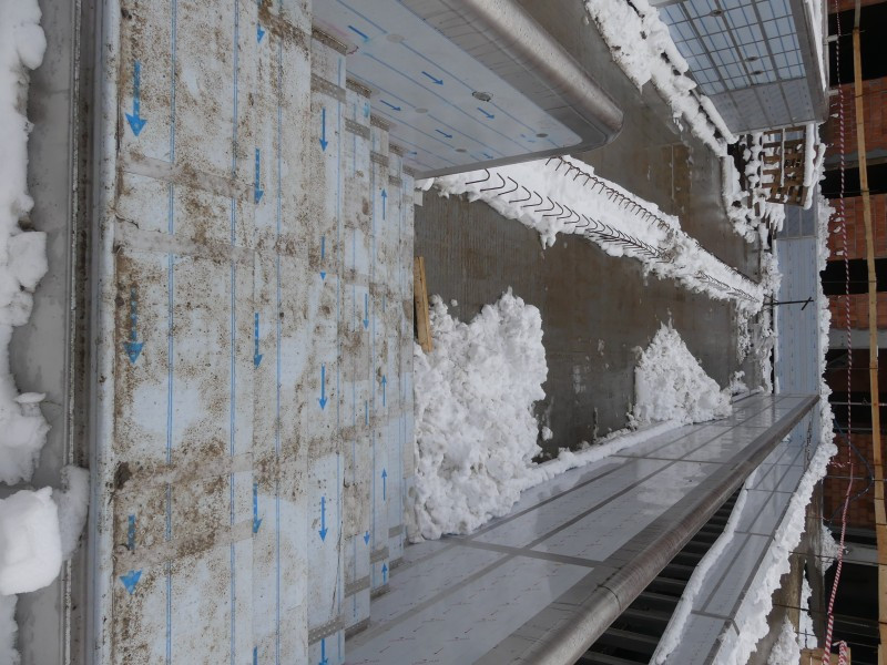 Basen rośnie w oczach [ZDJĘCIA]