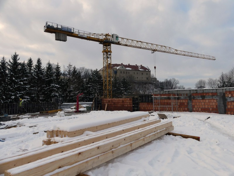 Basen rośnie w oczach [ZDJĘCIA]